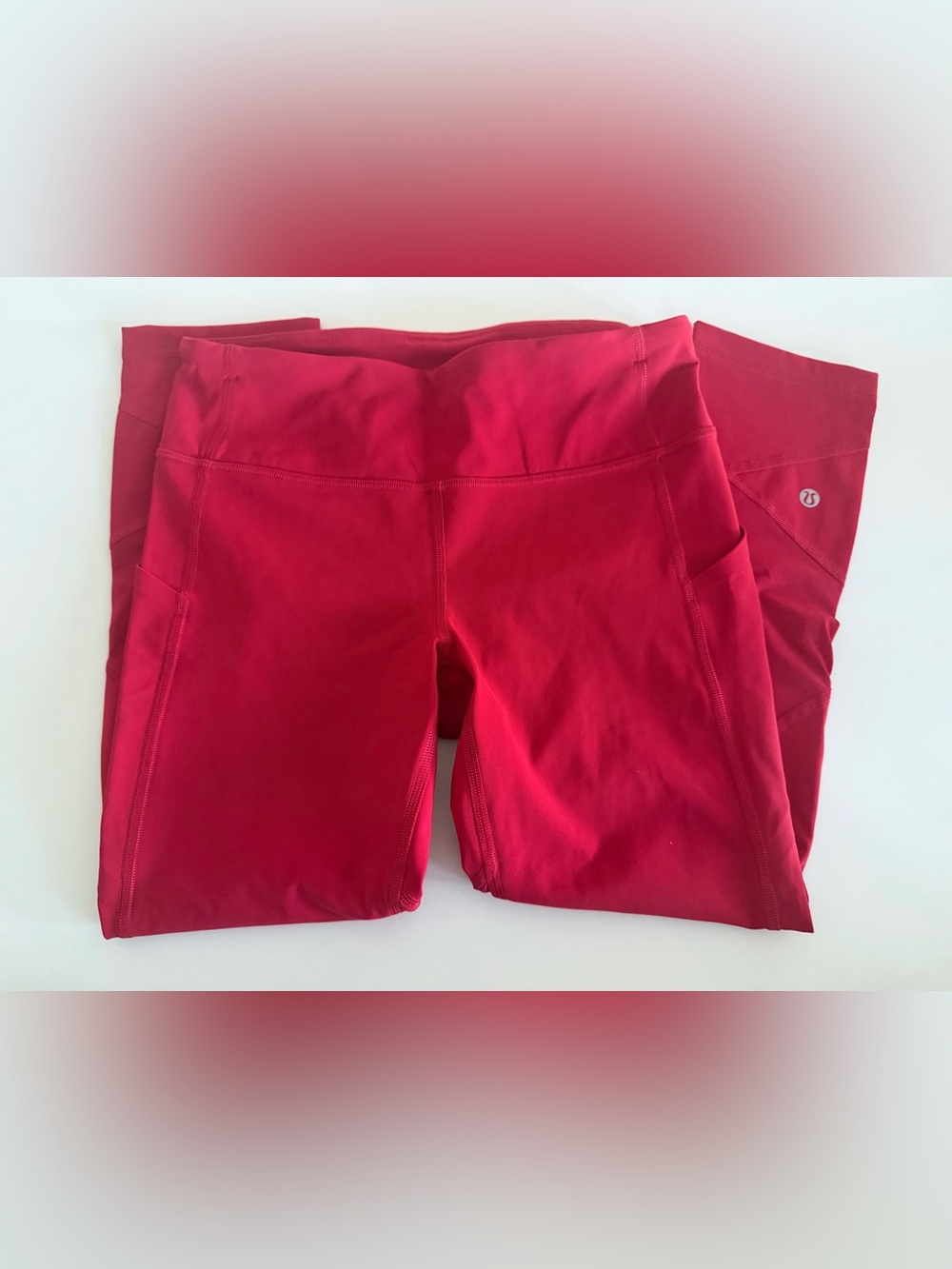 Lululemon size 6 cropped leggings like new